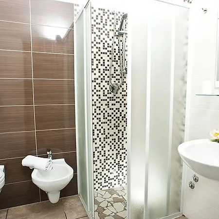 Aquarius קאטוליקה